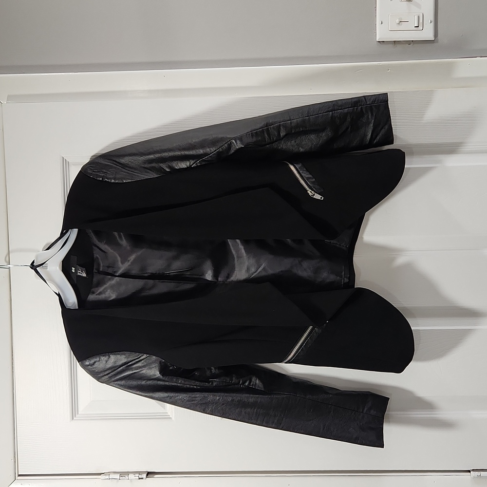 Black H&M Open Blazer